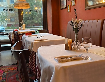 Cafe and coffee shop laundry service for daily cleaning of aprons, towels, table linens, and cloths