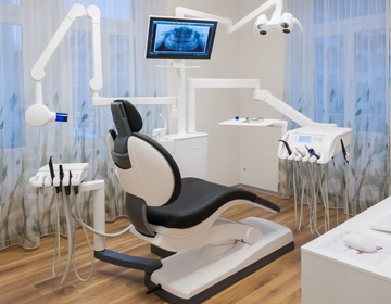 Dental clinic laundry service for hygienic cleaning of towels, bibs, and medical cloths