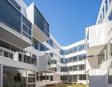 Graduate housing laundry service for student linens, bedding, bath towels, and blanket care