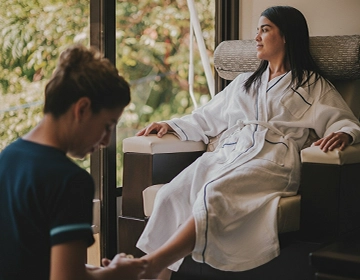 Nail salon laundry service for towels, cloths, linens, manicure station fabrics, and capes